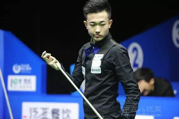 他在篮球公 他在篮球公