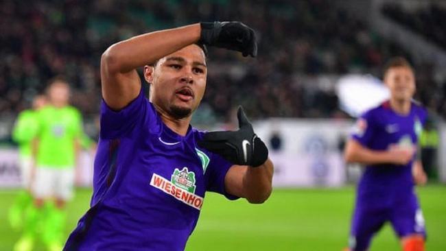 也展現出他 也展現出他