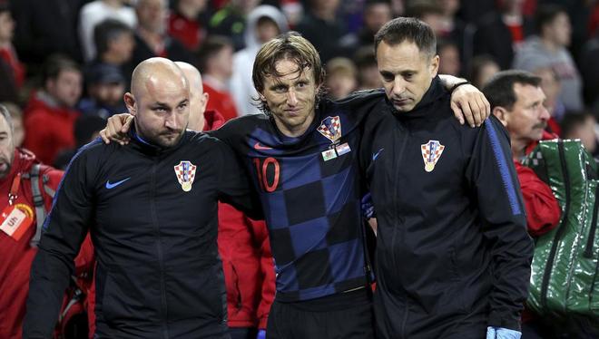 示了现代足 示了现代足